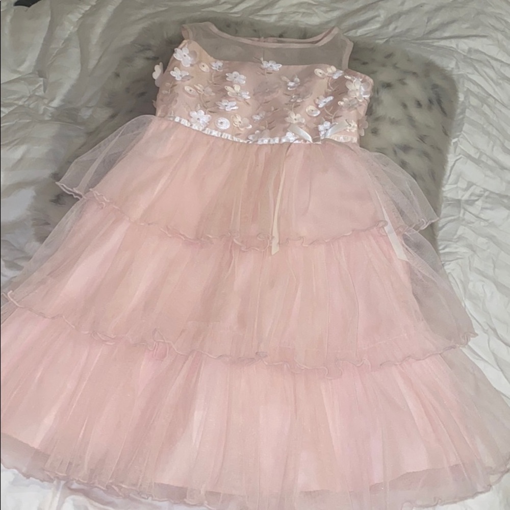 Beautiful girls dress!!!